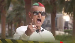 رامز جلال... ملك المقالب وصاحب الضحكة اللي ما تتنسيش