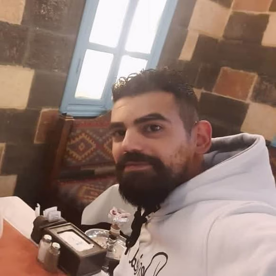 أنور  ناصر الدين