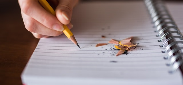 الكِتَابة العلاجيّة (Writing Therapy)