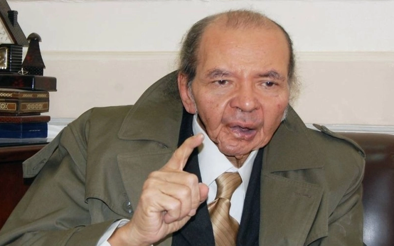             الدكتور محمد عناني رحمة الله عيه