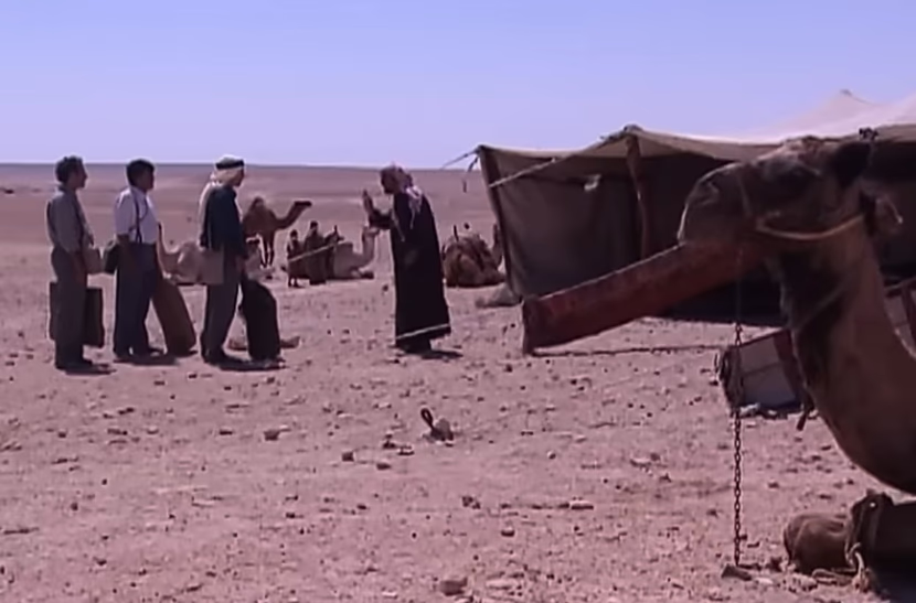 حرّاڤة فلسطينيون / رجال في الشّمس / مهاجرون غير شرعيّون يعبرون الصّحراء نحو الكويت (من مسلسل التّغريبة الفلسطينيّة)
