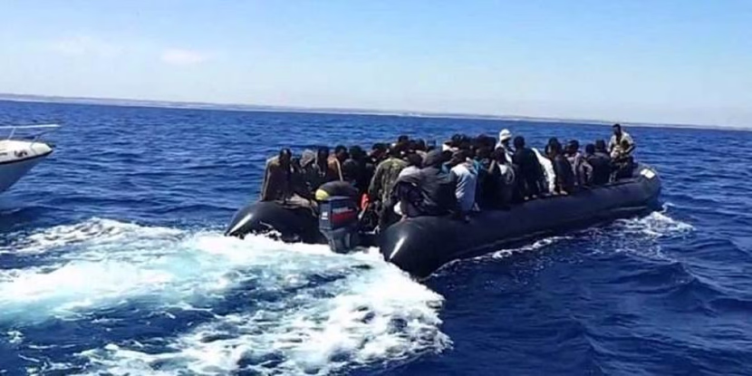 حرّاڤة من شمال إفريقيا يعبرون البحر الأبيض المتوسّط نحو الضّفّة الأخرى.