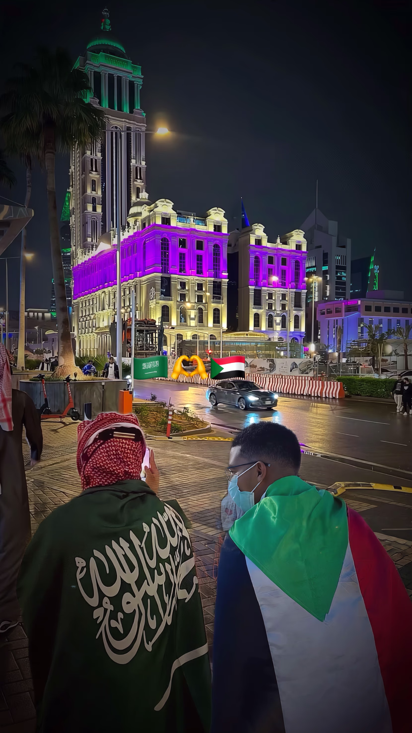 الشعب السعودي وقيادتة : 
                  🇸🇦
رحلة التقدم والمحبة بين الشعوب