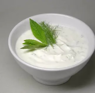 أفضل 10 أطعمة طبيعية تعزز المناعة في فصل الشتاء