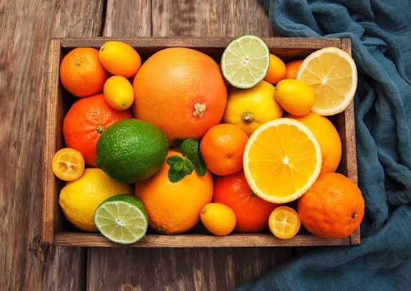 أفضل 10 أطعمة طبيعية تعزز المناعة في فصل الشتاء