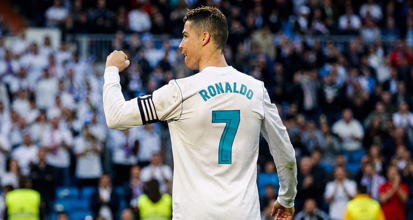 أسطورة الملاعب: رحلة كريستيانو رونالدو من الشوارع إلى النجومية