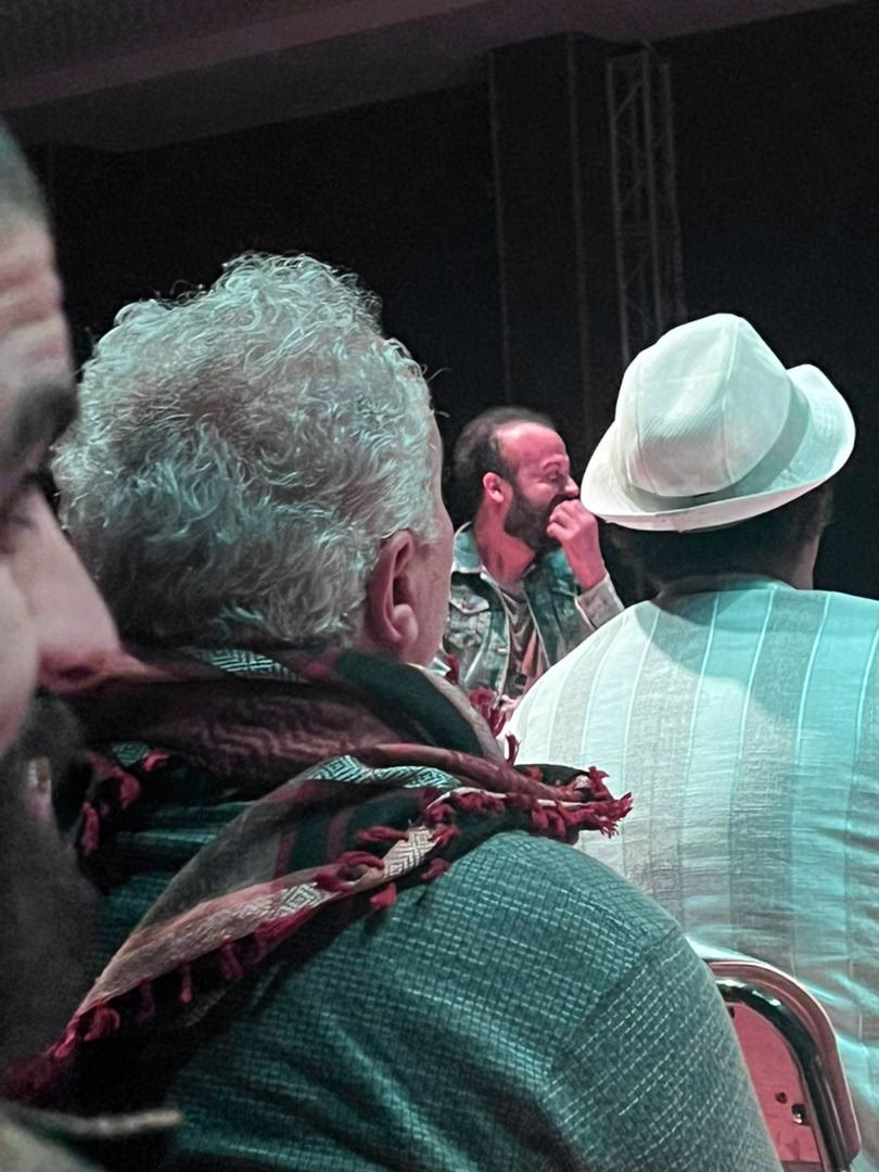 كيف يمكن للممثل ان يموت فنيا قبل ان يموت جسديا ؟
مقال نقدي حول مسرحية يوميات ممثل مهزوم