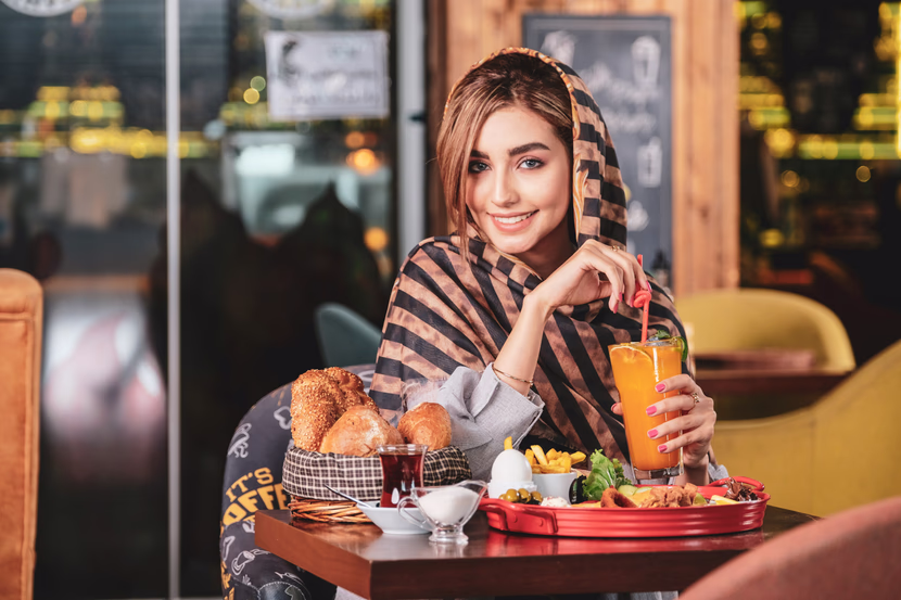 كيفية اختيار العطر المناسب: دليل شامل لعشاق الروائح