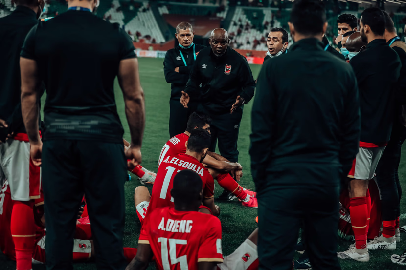 "الأهلي وكأس العالم للأندية: عندما تعطلت الماكينة الحمراء في الطريق إلى المجد"

