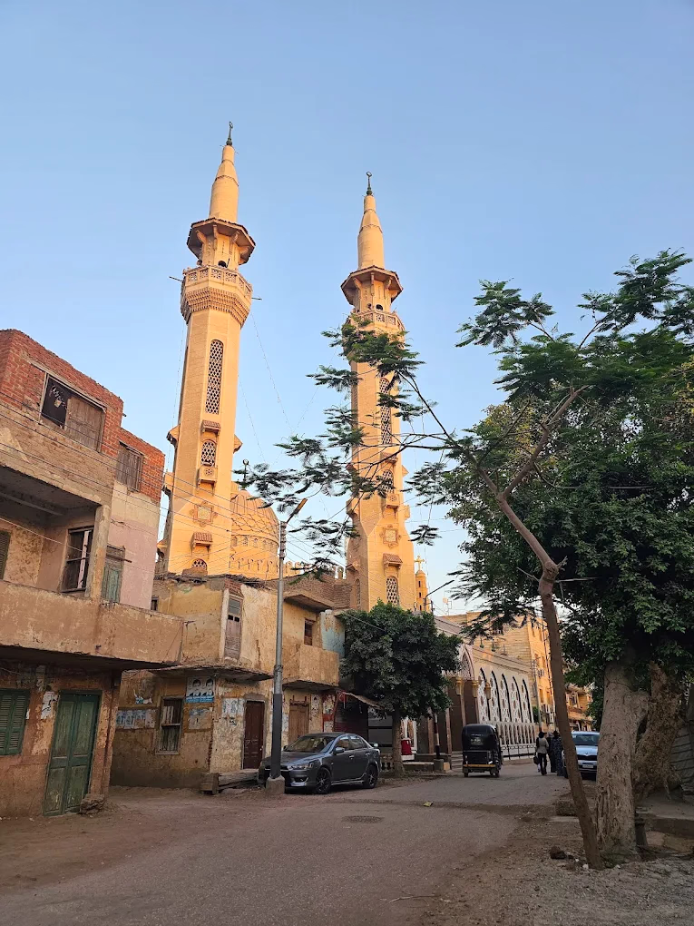 بلال القرشي: مولى محمد بن أبي بكرٍ الصديق