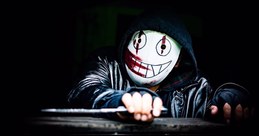 خطوات الشيطان الأربعة لتضليل الجيل القادم وكيف نحمي أطفالنا والمراهقين 