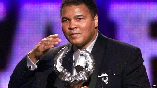 محمد علي كلاي… الأسطورة اللي غيرت شكل الملاكمة للأبد
