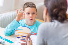 أطفال التوحد: التحديات و الاحتياجات الخاصة