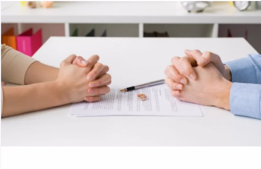 الأسرة الجزائرية على مفترق الطرق..دلالات تصاعد الطلاق والخلع