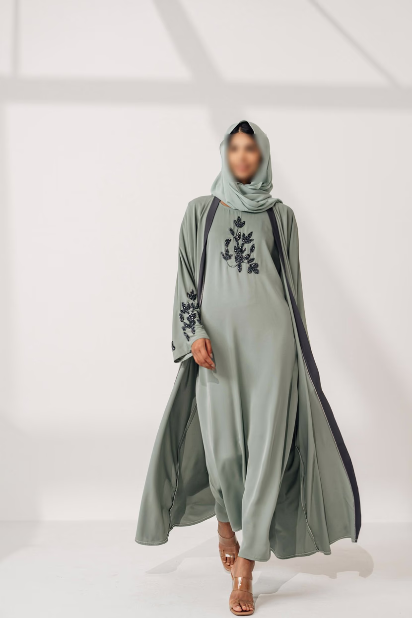 عبايات رمضان 2026: 20 لمسة أناقة تميّز إطلالتكي سيدتي في الشهر الفضيل